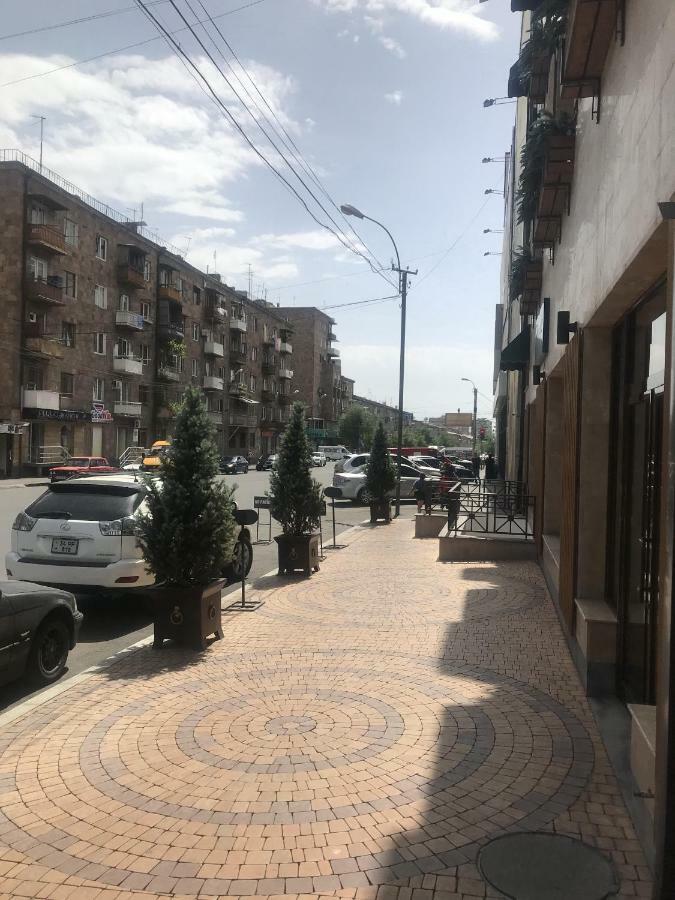 Armenian Inn Yerevan Ngoại thất bức ảnh