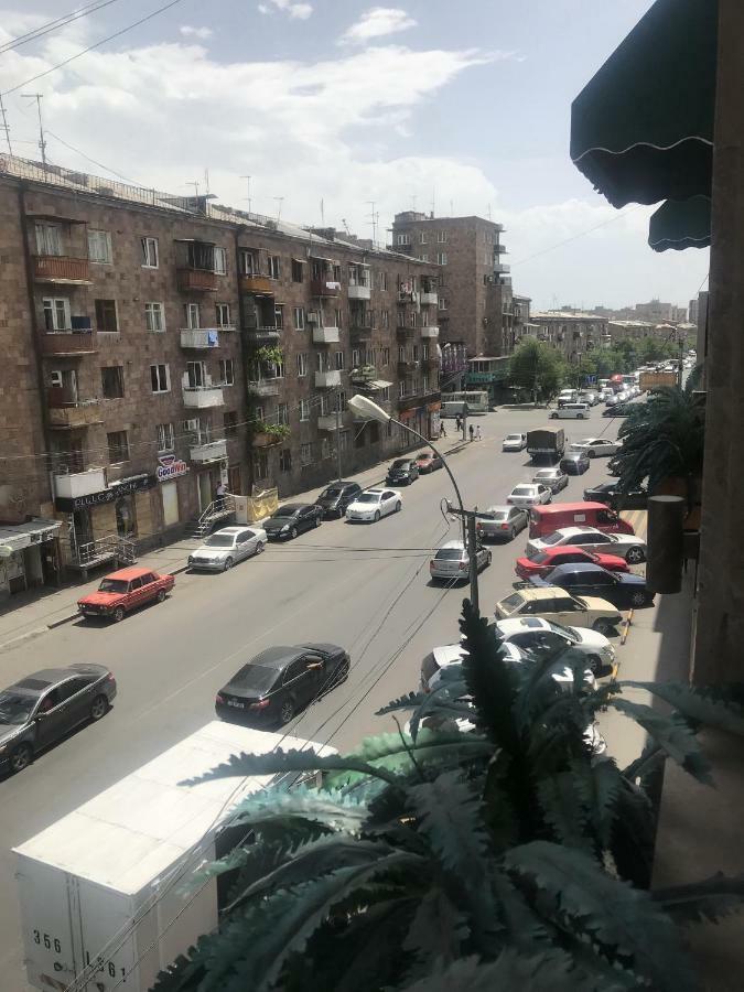 Armenian Inn Yerevan Ngoại thất bức ảnh